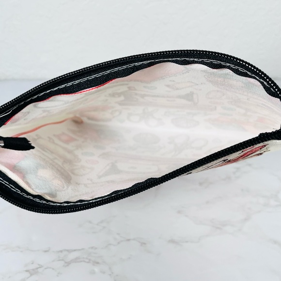 Sewing Pattern Pouch with Button Zipper Pull - Picture 8 of 9